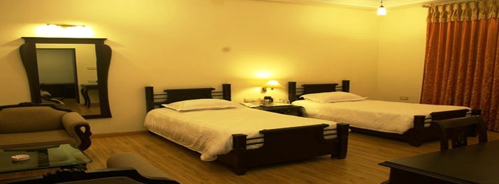 2241/juSTa Lake Nahargarh Palace - Chittorgarh 11.jpg